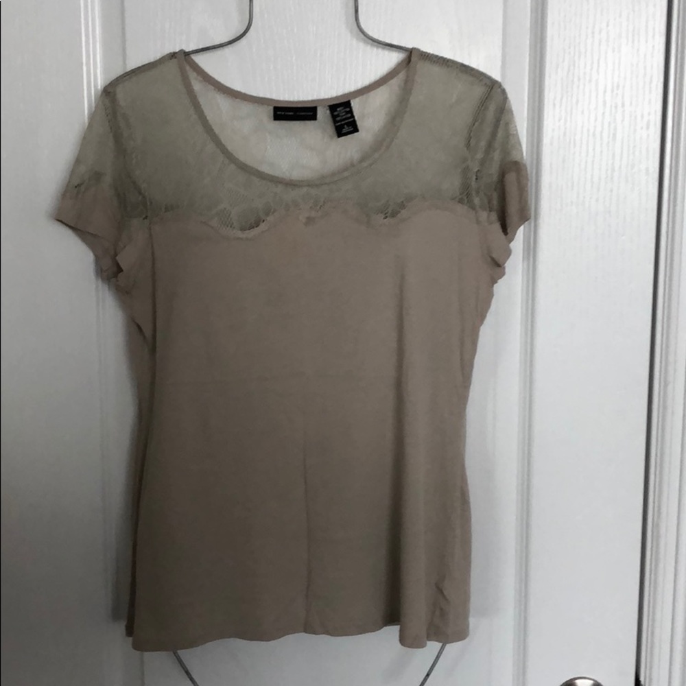 New York & Co: Lace Lightweight Top